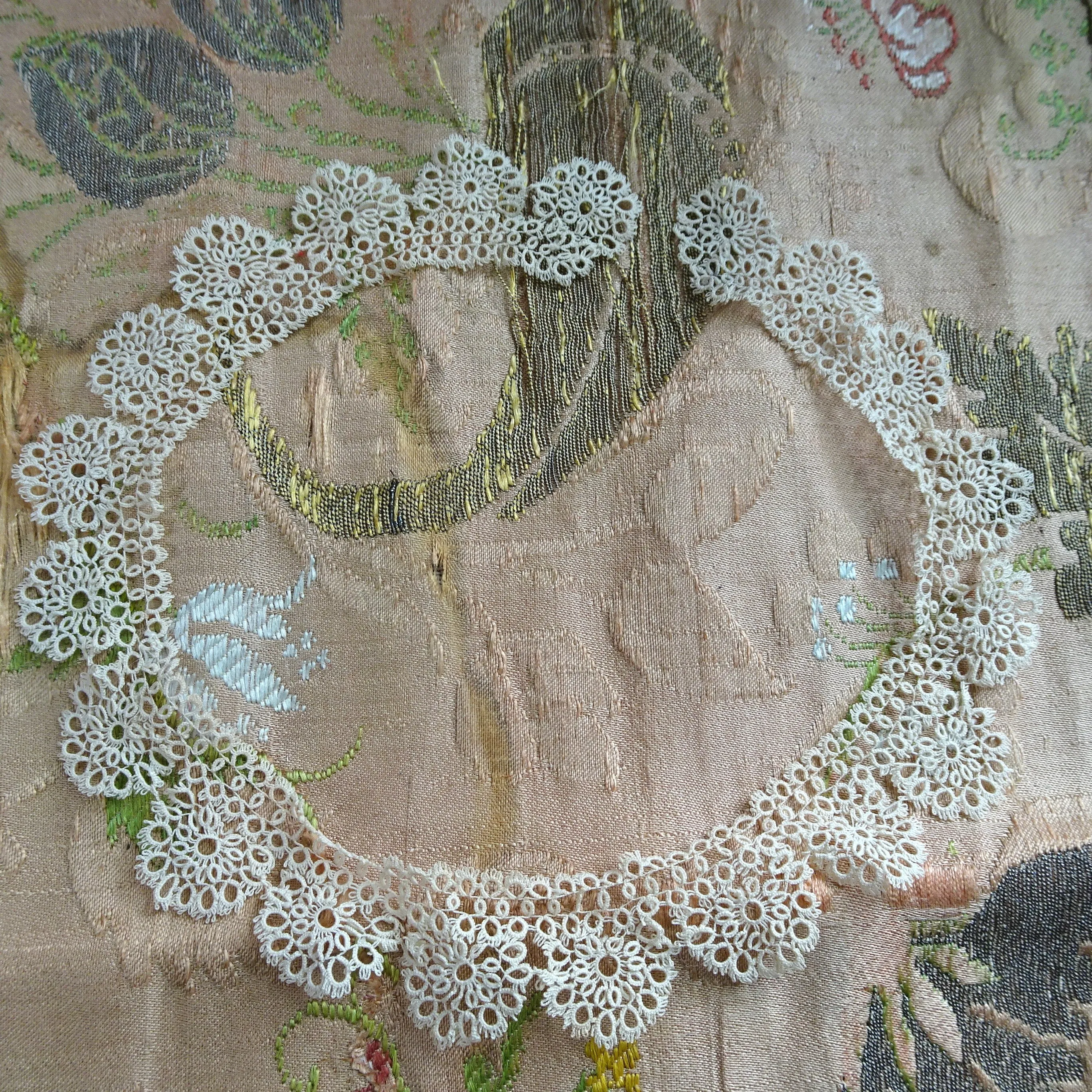 ANTIQUE Small Tatted Collar, Finest Tatting, Perfect For Dolls, Children's Clothing, Collectible Antique Lace Collars